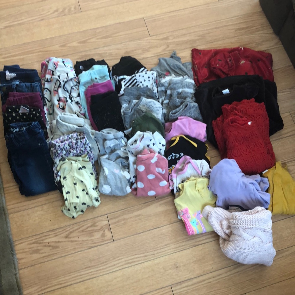 Lot of girls clothes sizes from 12 months to 2T